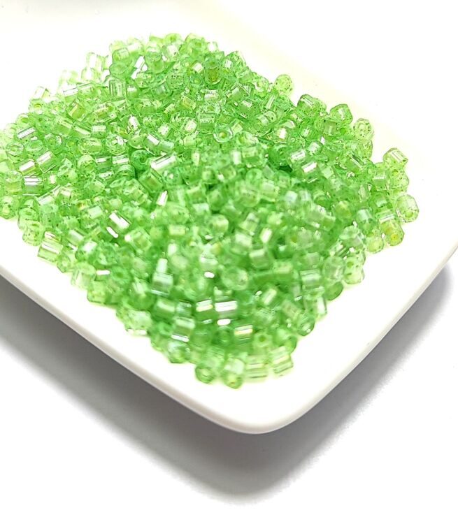 Light Chrysolite